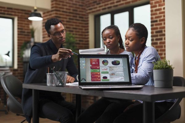 Les avantages de travailler avec une agence marketing terrain