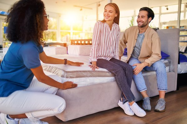 Installation de matelas isolant sur-mesure : une solution pratique pour vos locaux industriels